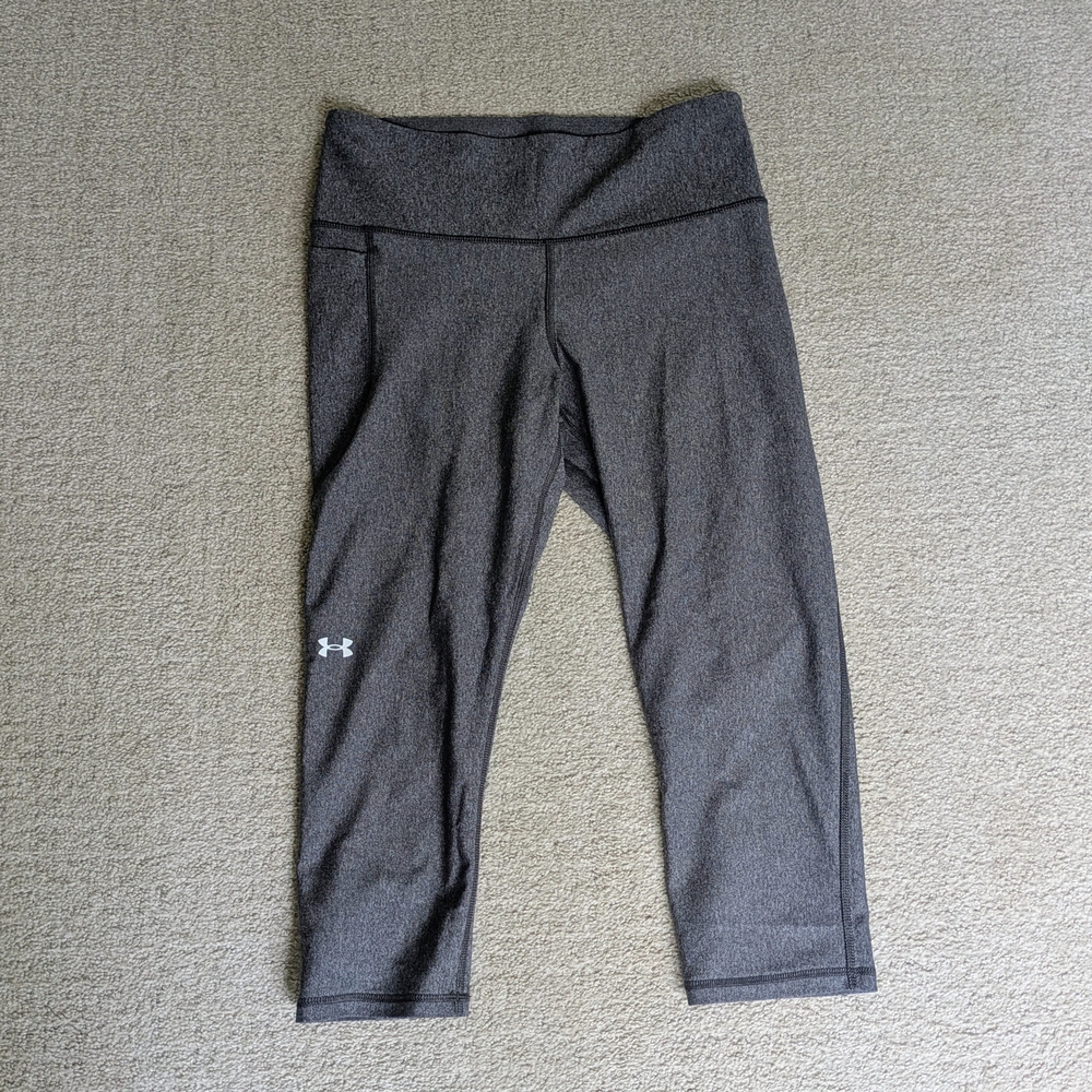Under Armour Women's Gray Capri Length Leggings